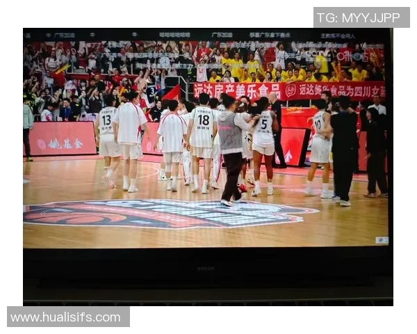 徐杰的篮球之路:从青涩少年到CBA明星的奋斗与成长故事